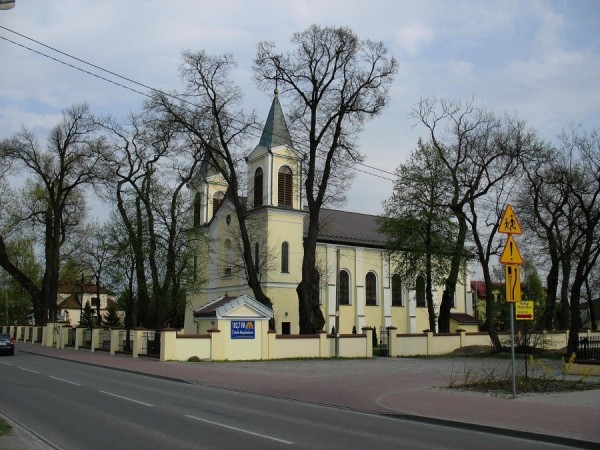 Borzęcin kościół